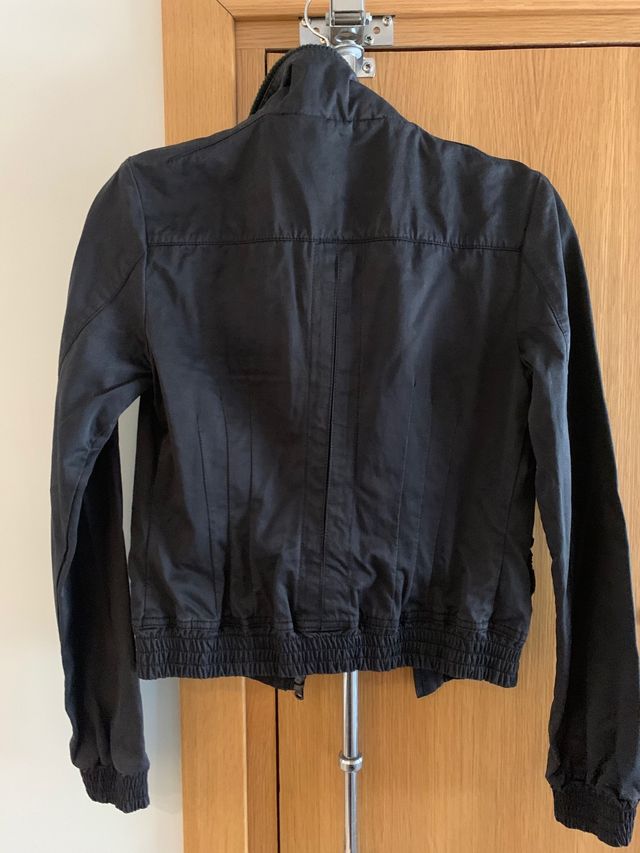 Chaqueta de mujer Stradivarius 