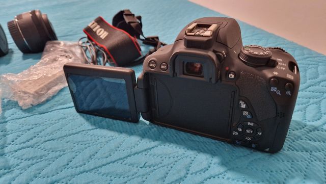 Canon 700d + objetivos STM 18-55mm y 50mm