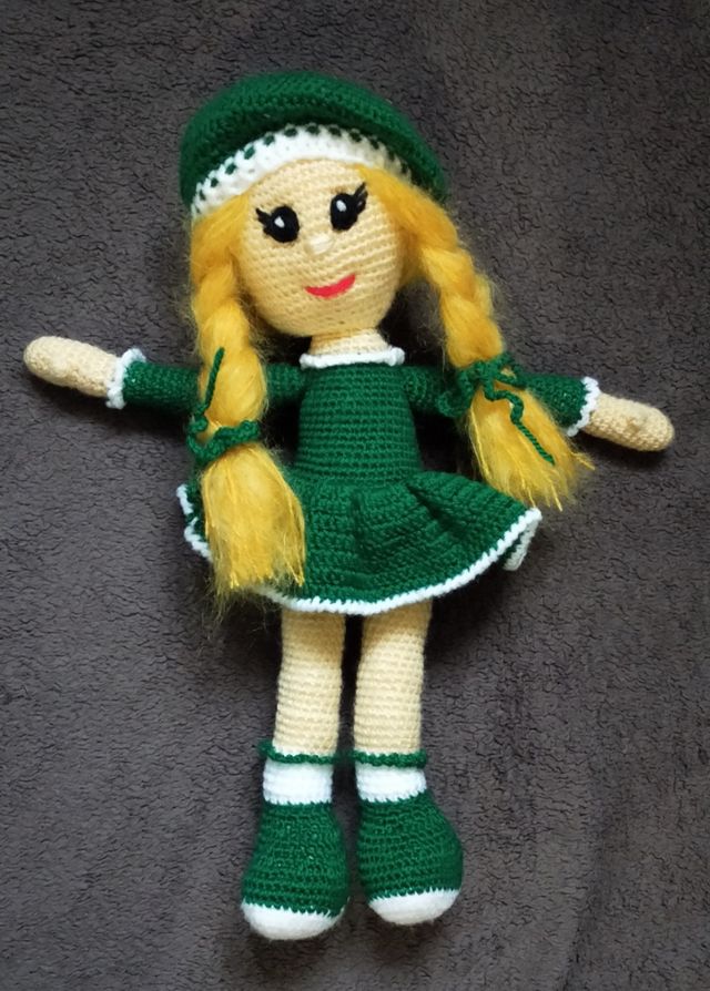 muñeca hecha a mano