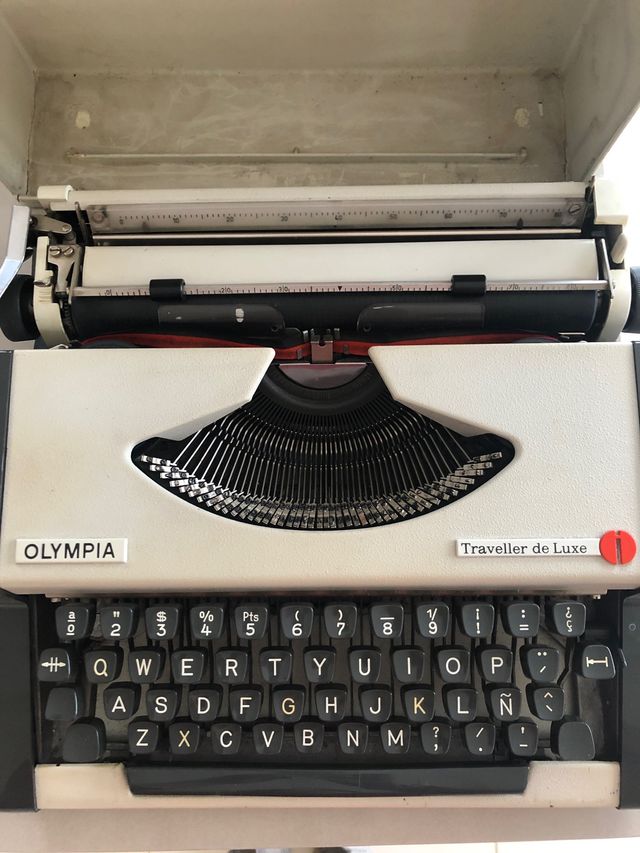 Máquina de escribir Olympia