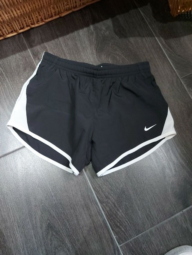 pantalon corto de deporte