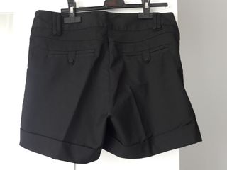 Pantalón corto vestir mujer de segunda mano por 4,5 EUR en Tielmes en  WALLAPOP