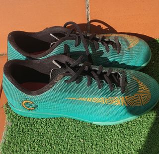 Zapatillas Nike Mercurial CR7 verdes T- 37.5 de segunda mano por 10 EUR en  Mollet del Vallès en WALLAPOP