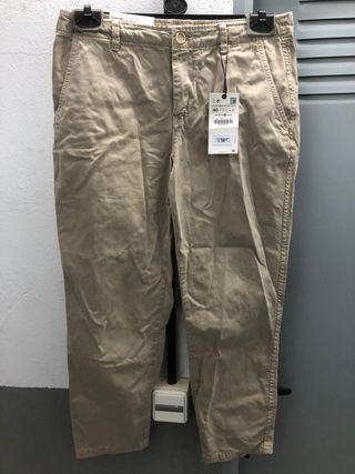 Pantalón ZARA hombre talla 40 de segunda mano por 25 EUR en Madrid en  WALLAPOP