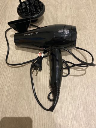 Secador de segunda mano por 15 EUR en Oviedo en WALLAPOP