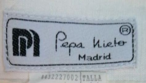 Falda blanca Pepa Nieto