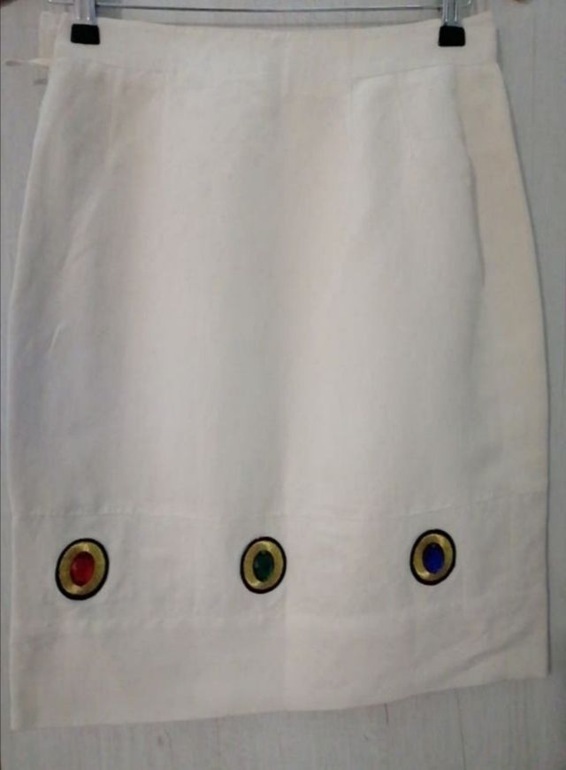 Falda blanca Pepa Nieto
