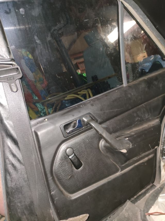 Mercedes-Benz Clase E 1984