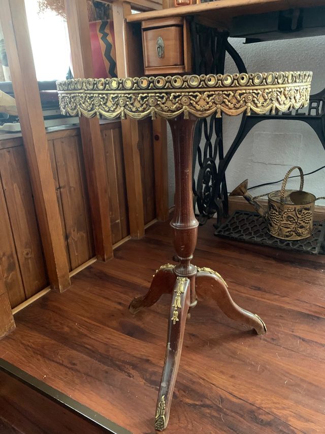 Mesa auxiliar estilo Impero