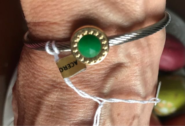 Pulsera acero oro con puedras