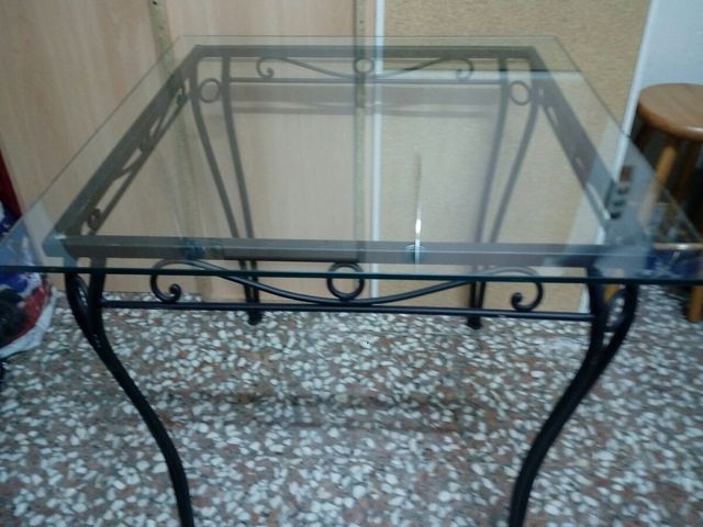 Mesa de forja tengo dos