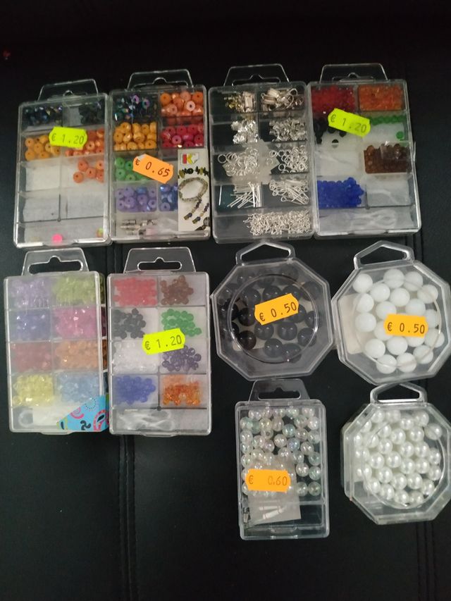 Lote Manualidades más 3000 Abalorios