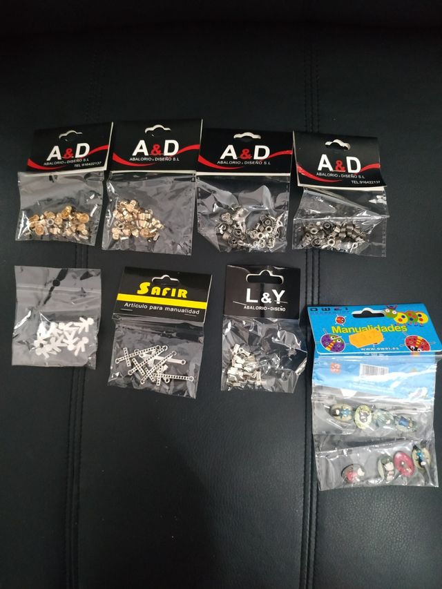 Lote Manualidades más 3000 Abalorios