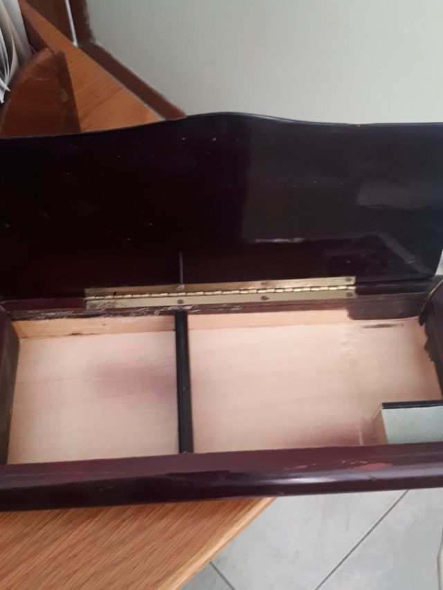 caja decorativa vintage de madera