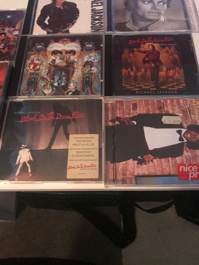 Colección de cd's de Michael Jackson 