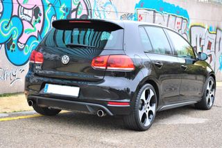 Volkswagen Golf 2011 de segunda mano por 15.495 € en Urbanizacion La