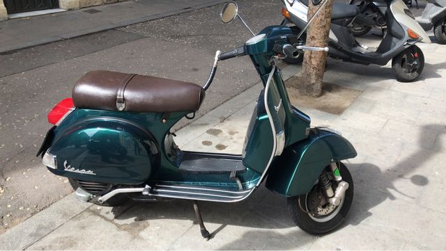 Vespa 125 PX de segunda mano por 1.700 € en Barcelona en WALLAPOP
