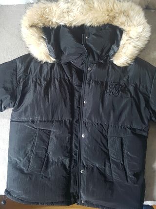 Plumifero SIKSILK de segunda mano por 25 EUR en Colonia Covibar en WALLAPOP