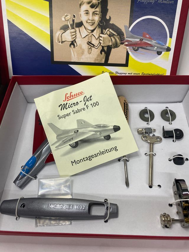 Schuco Classic micro jet Super Sabre F100