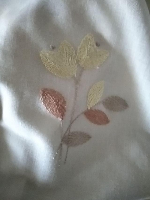 Cortinas para comedor o dormitorio, muy bonitas.