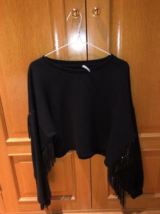 Sudadera flecos Zara de segunda mano por 5 EUR en Molino de La Hoz en  WALLAPOP