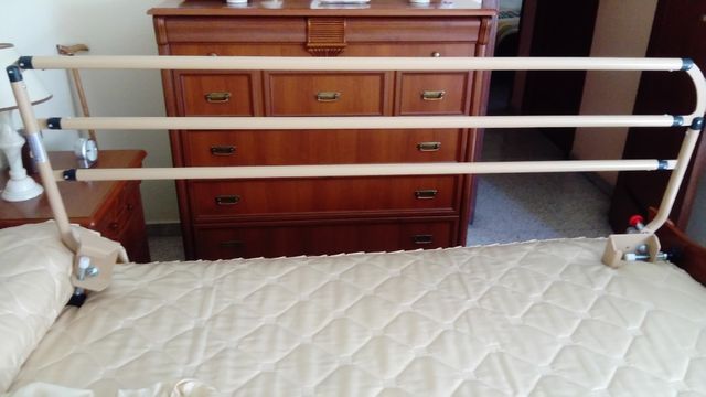 Barrera geriátrica abatible