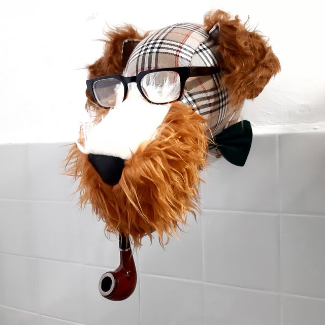 cabeza de perro de tela de DeSandra