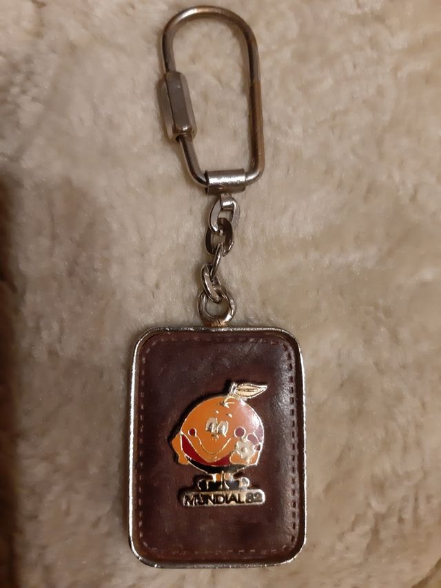 Lote llavero + mechero