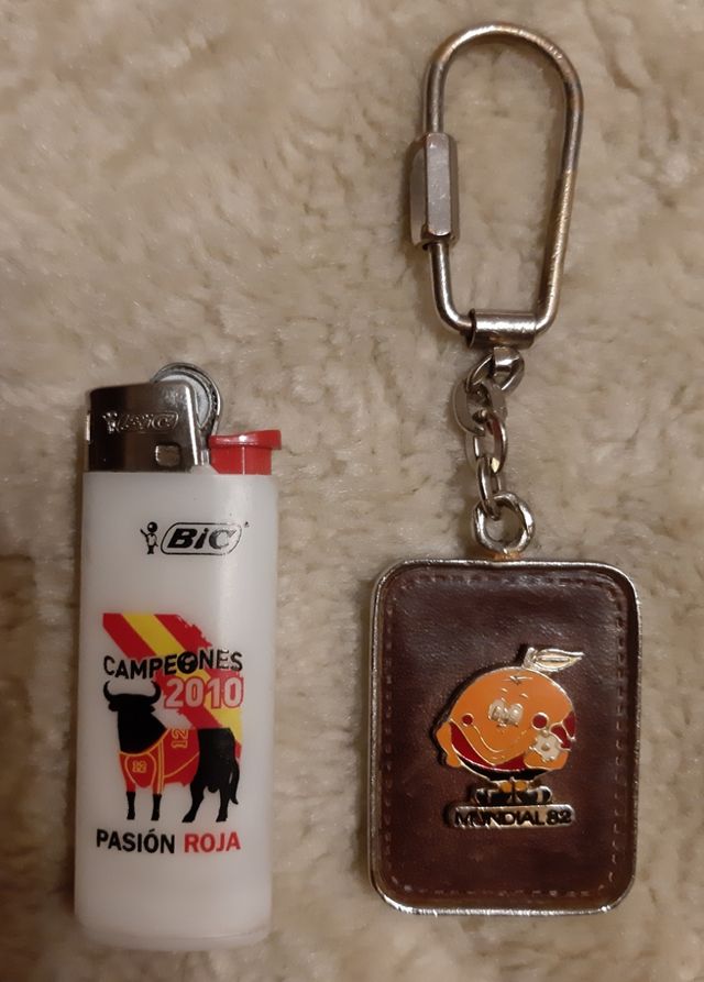 Lote llavero + mechero