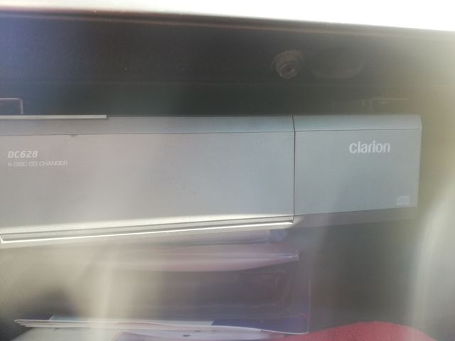 Cargador CD's para coche. 