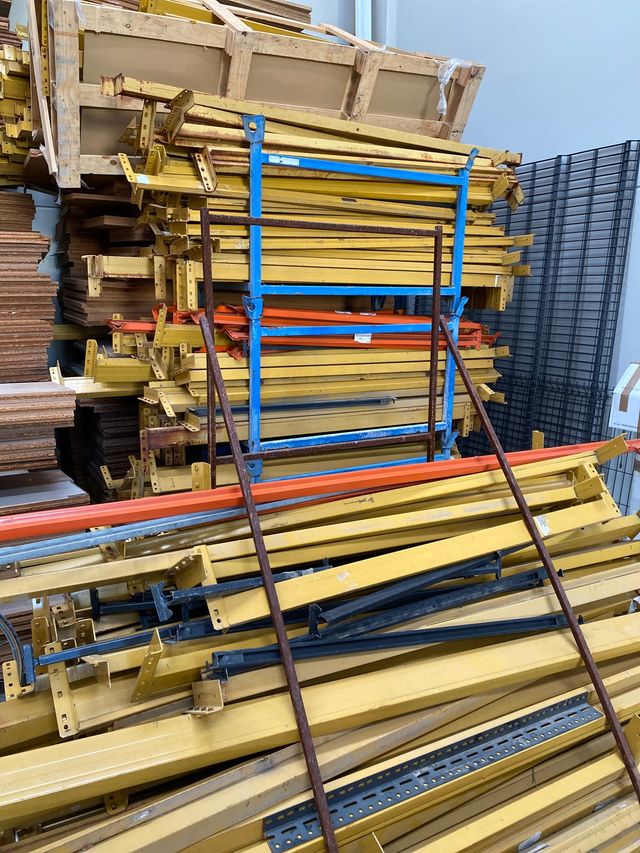 Largueros estanteria Permar