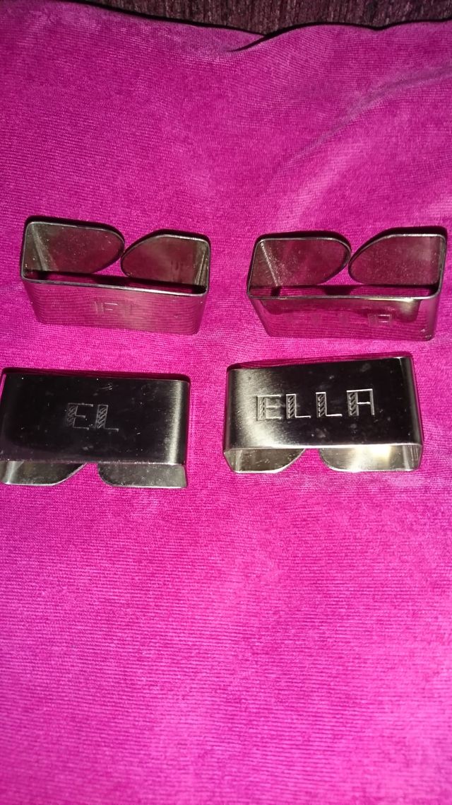 PORTATOVAGLIOLI INDIVIDUALI.