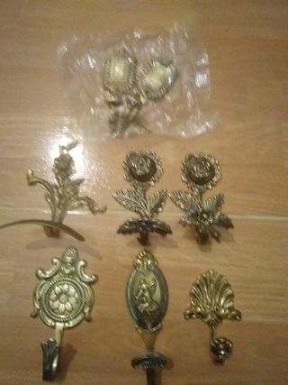 Ganchos para colgar ropa de segunda mano por 20 € en Pueblo Calera y