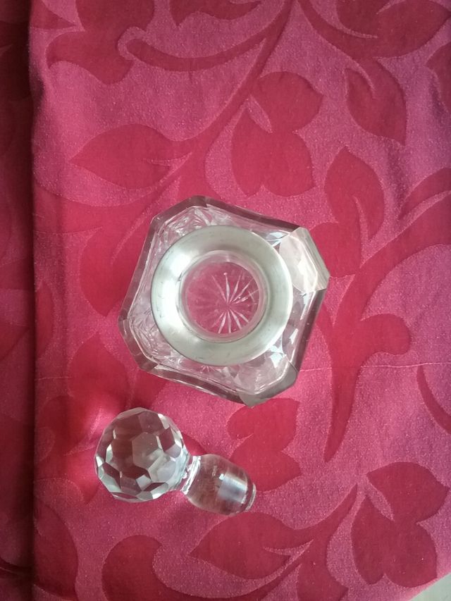 Antigua botella licorera para whisky