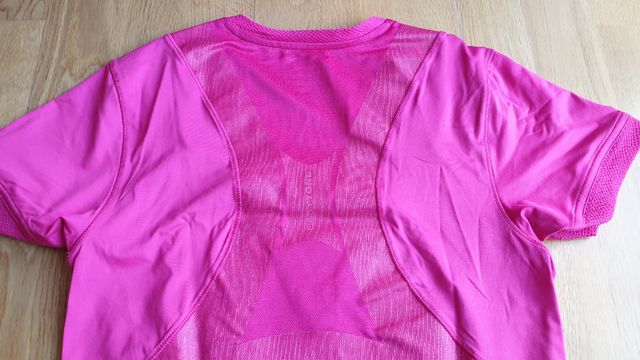 Camiseta running REEBOK EASY TONE