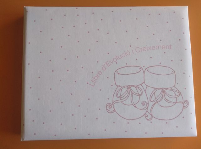 NUEVO Libro nacimiento bebé