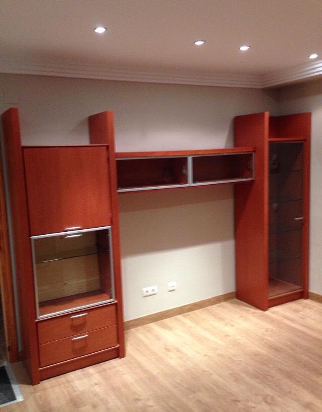 MUEBLES DE COMEDOR de segunda mano por 1 € en Llíria en WALLAPOP
