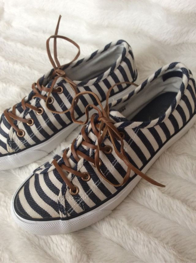 Zapatillas a rayas