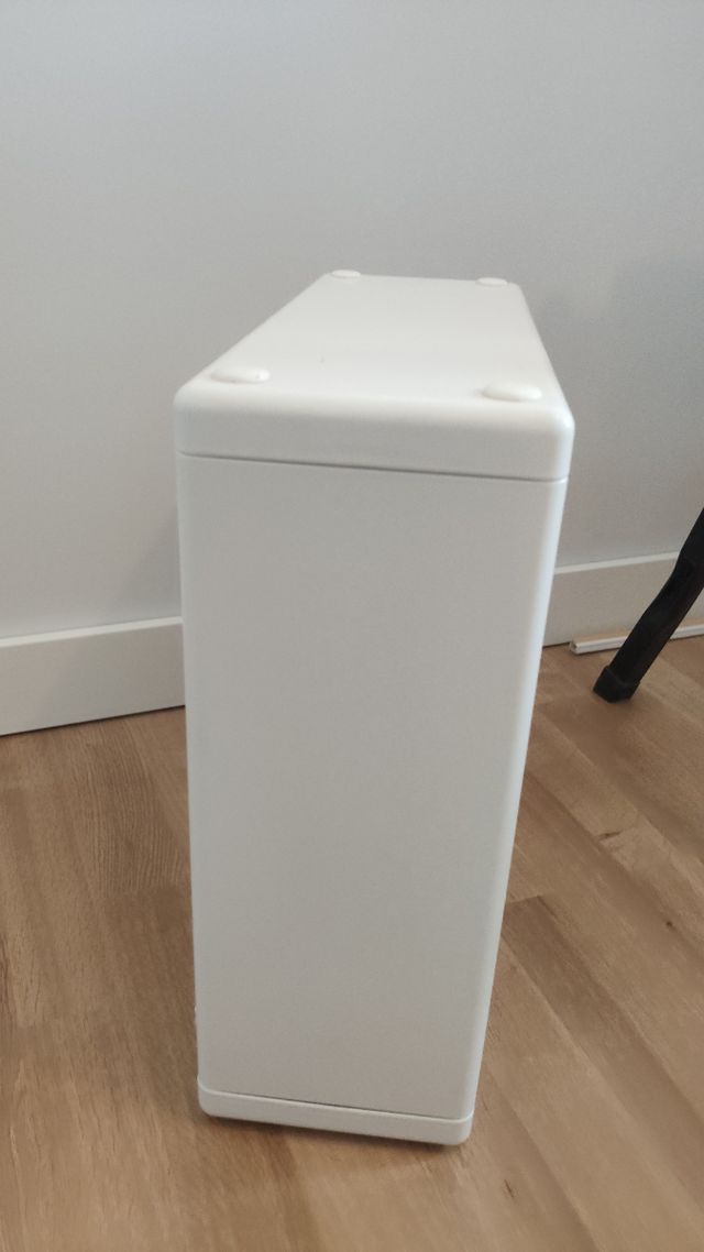 Estantería metálica color blanco