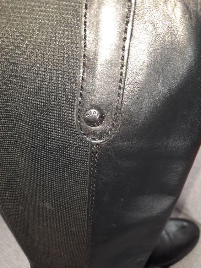 Botas negras de piel Geox. Talla 38.