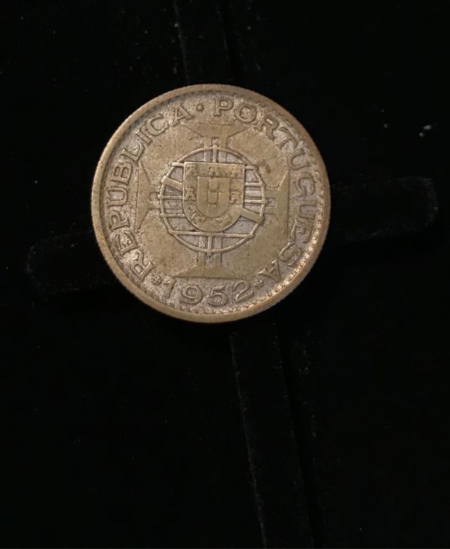 10 escudos PLATA Moçambique 1952