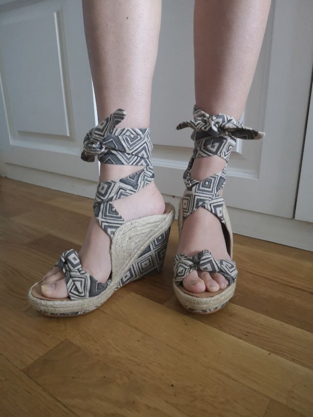 sandalias de cuña esparto de Alma en Pena