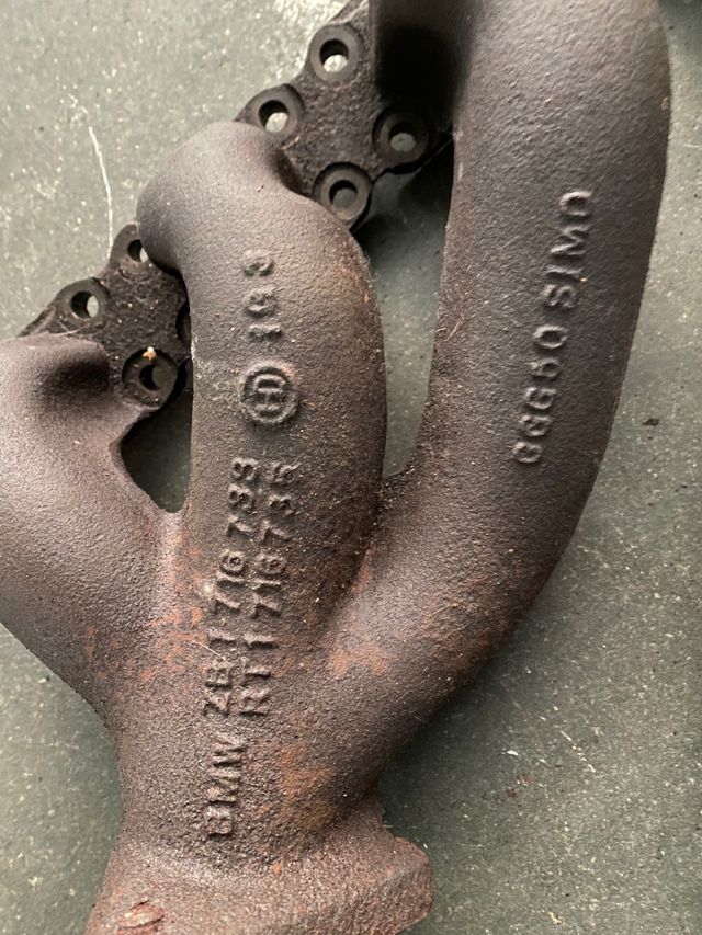 Colector de escape bmw 520i e34. 320i e36