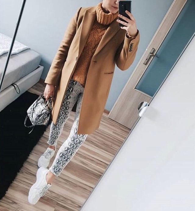 Abrigo camel Zara talla S