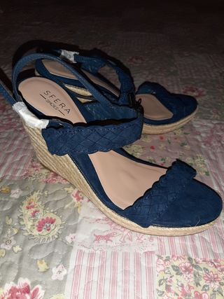 Zapatos mujer sfera sin estrenar de segunda mano por 12 EUR en Guaro en  WALLAPOP