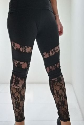 Leggins Calzedonia con calado blonda nuevos de segunda mano por 14 EUR en  Sabadell en WALLAPOP