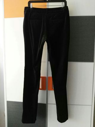 Pantalones Mujer | Pantalón De Terciopelo Gris | Cortefiel » Saga Paradiso