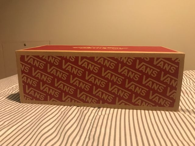 Acusador directorio moverse Caja de zapatillas vans y zapatillas nike de segunda mano por 33 € en San Lorenzo de El Escorial en WALLAPOP Acusador directorio moverse Caja de zapatillas vans y zapatillas nike de segunda mano por 33 € en San Lorenzo de El Escorial en WALLAPOP