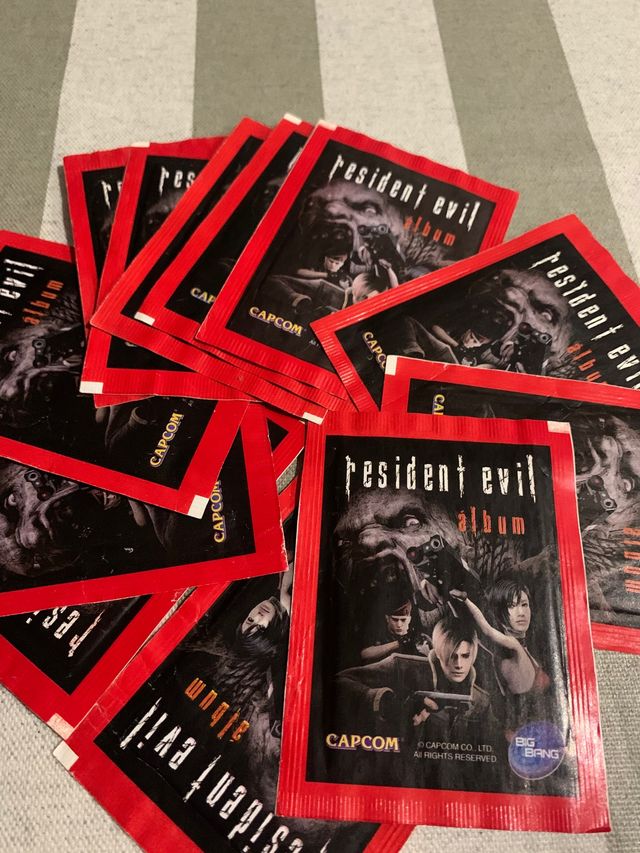 Sobres sellados y cromos sueltos resident evil