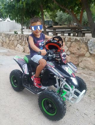Miniquad rock star 50cc iniciación para niños.